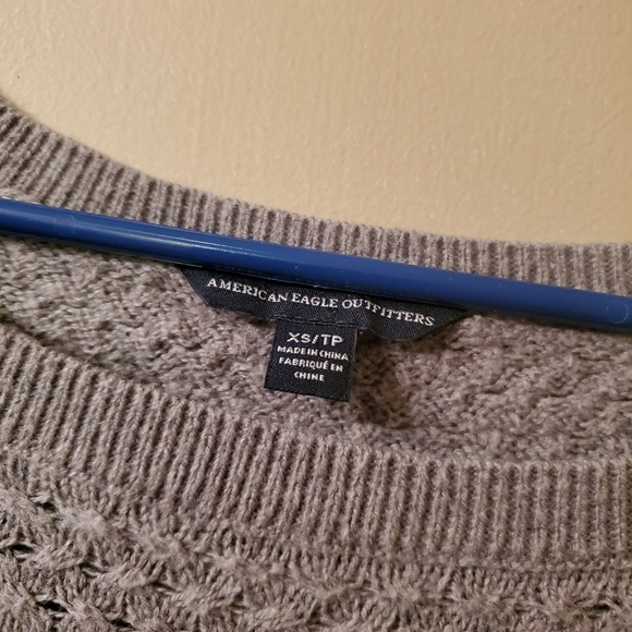 American Eagle Knit Sweater - Picture 5 of 5